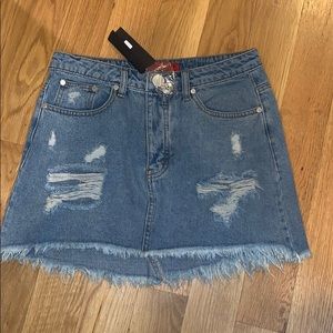 Ripped denim skirt